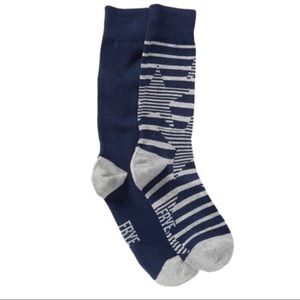 ❗️FINAL❗️ 🆕 Frye Navy Star Crew Socks - 2 Pack 6-12 🔴🔴